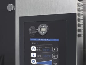 connessione-usb-300x225